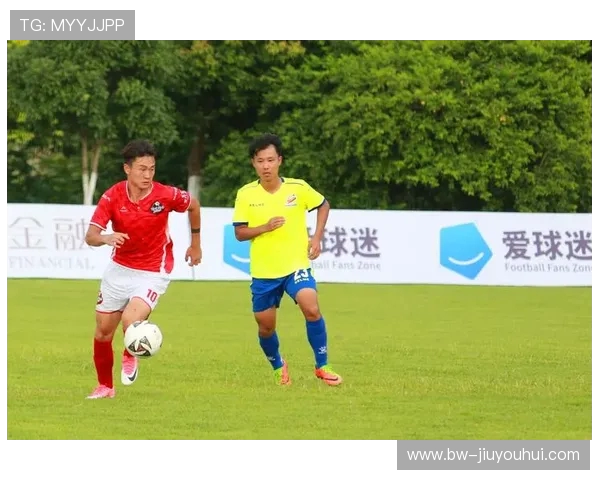 北体大足球队中乙队员逐梦征程全力拼搏展现年轻力量